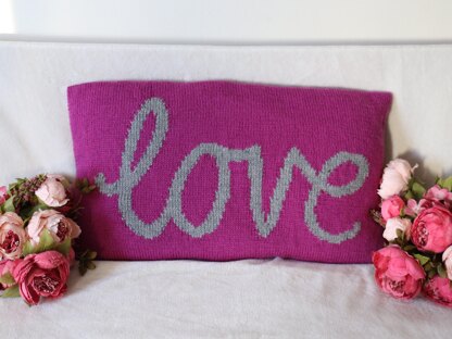 'love' Cushion