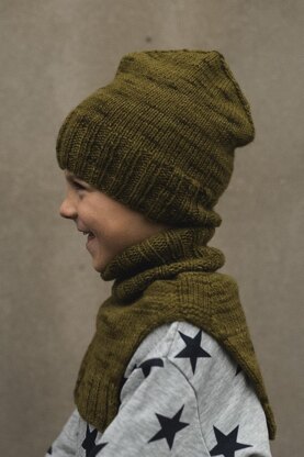 Green Hat and Infinity Scarf