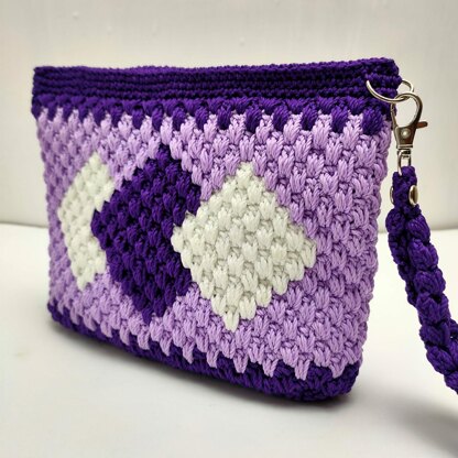 Diamond Ethnic Pouch