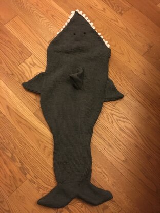 Shark tail blanket