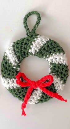 Christmas reusable gift tag / wreath