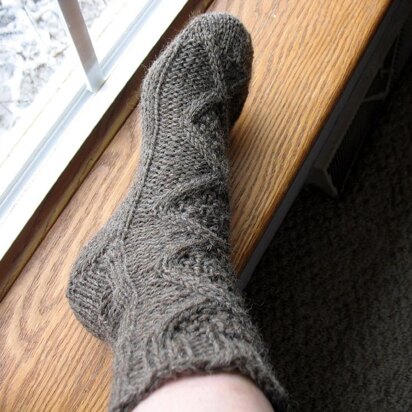 Ladies' Cabled Socks