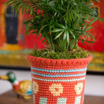Tapestry Flower Pot Cozy in Red Heart Super Saver Economy Solids - LW4004 - Downloadable PDF