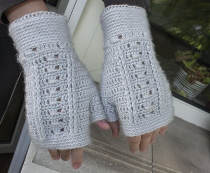 Jewel Urchin Mitts