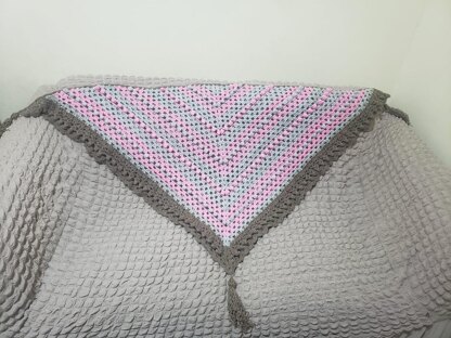 Triangular Popcorn Shawl