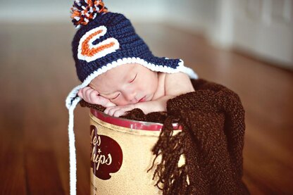 Chicago Bears Hat Crochet pattern by Carrie Scheffki, Knitting Patterns