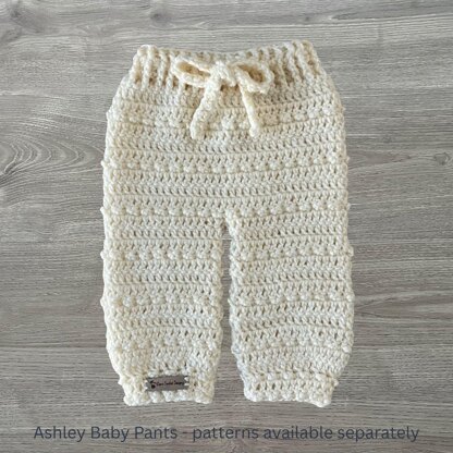 Ashley Cardigan Newborn - 10 Years