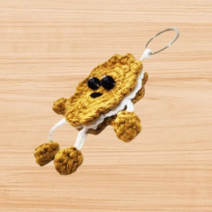 👉 Crochet Biscuit Keychain Pattern | Cute Amigurumi Charm with Video Tutorial