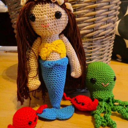 Molly the mermaid and friends