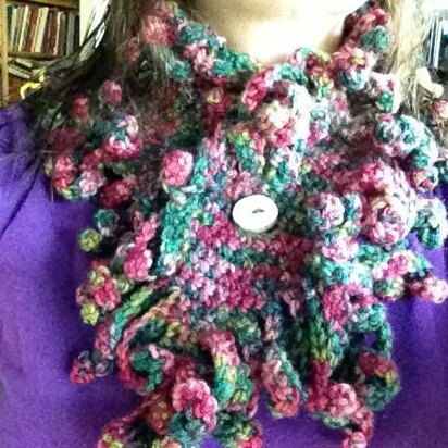 Curly Tendril Neck Warmer