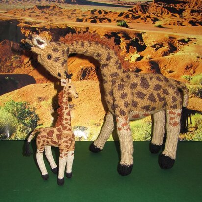 Giraffe Toy Georgina and Baby Georgie - knitting pattern
