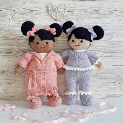 Sweet dreams - Lily and May dolls