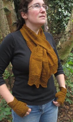 Fossilised Ferns Scarf and mitts