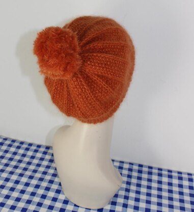 Circular Moss Stitch & Fishermans Rib Bobble Beanie