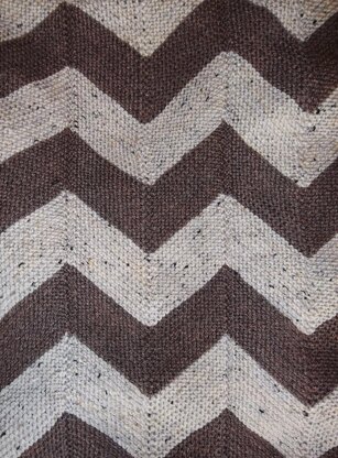 Aran Garter Stitch Chevron Throw