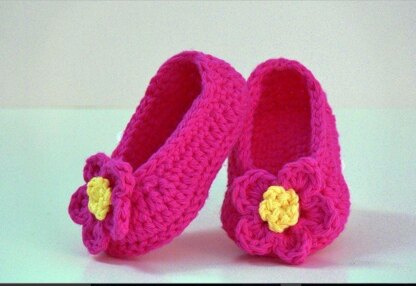 Baby Girl Bonnet and Slippers