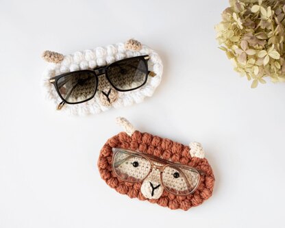 Sheep needs glasses