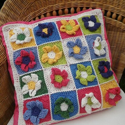 Blooming Cushion