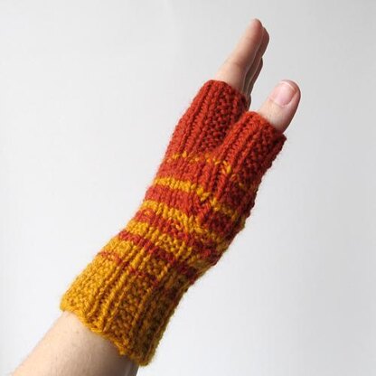 Two-Color Gradation Fingerless Gloves