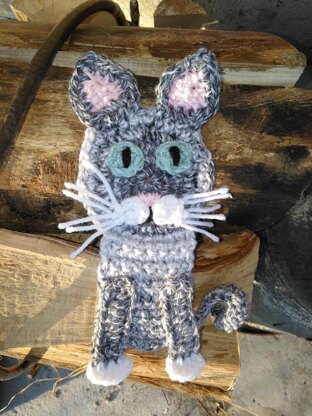 Gray cat applique