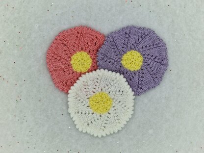 PDF Pretty Daisy Coaster Set Knitting Patterns
