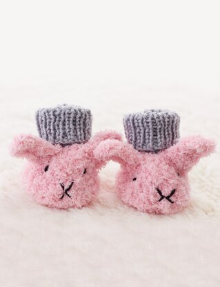 Itty Bitty Fuzzy Wuzzy Bunny Booties in Bernat Softee Baby Solids