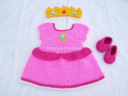 Princess Peach Outfit