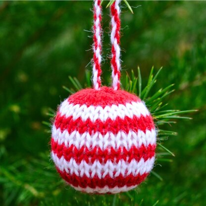 Striped Christmas Bauble Knitting Pattern - Christmas Knitting Pattern