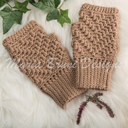 Lady Camillia Fingerless Gloves