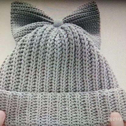 Children's Hat with Bow