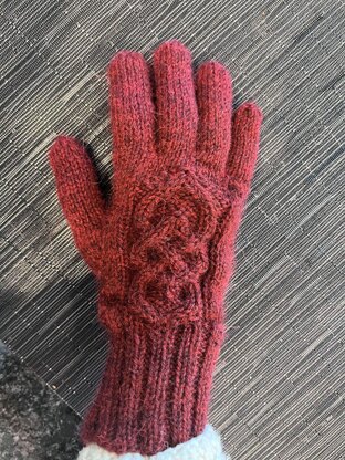 Celtic Gloves