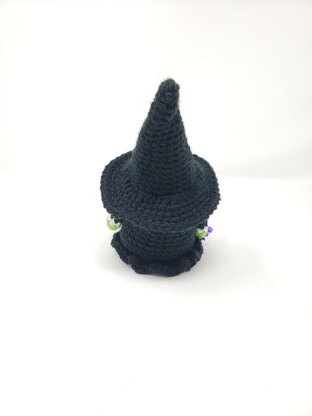 The Gnome Witch Amigurumi