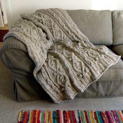 Chunky cable knit throw