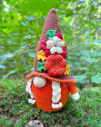 Autumn gnome girl