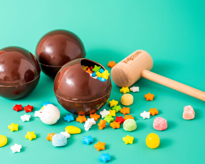 Kaboom Chocolaka Mini Ball Chocolate Pinata Mold