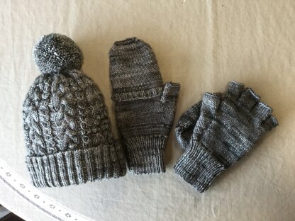 SuperCosy cable beanie and gloves