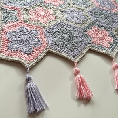 Cozy Hexi Flower Blanket