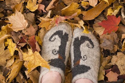 Witch boots slippers