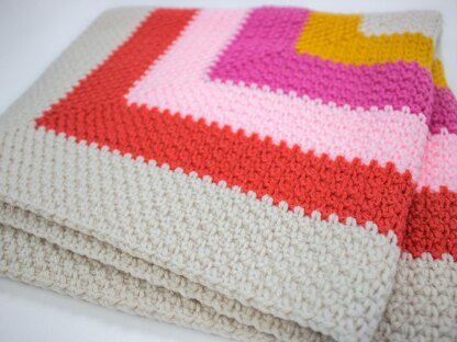 Daisy’s Infinity Moss Square Crochet Blanket