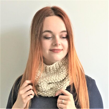 Pebbles Cowl