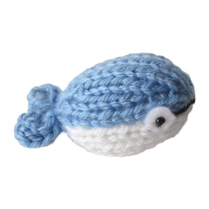 Teeny Whale - knitting pattern