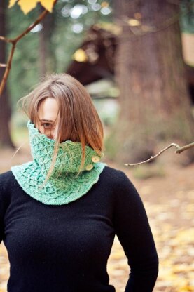 Demeter Cowl