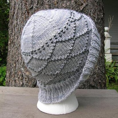 Vita Cloche - knitting pattern