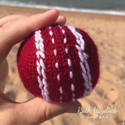 Knitted Baseball and Cricket Ball