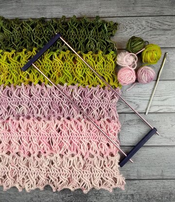 Hairpin Lace Cowl