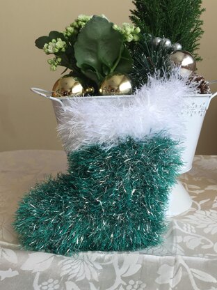 Chunky Tinsel Yarn Christmas Stocking Knitting Pattern