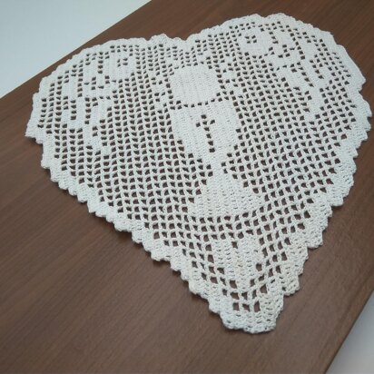 Heart filet doily chalice