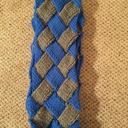 Caleb Prior Entrelac Scarf (from Divergent)