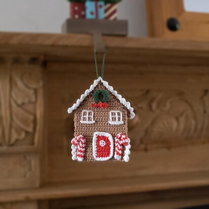 Gingerbread House Christmas Decor