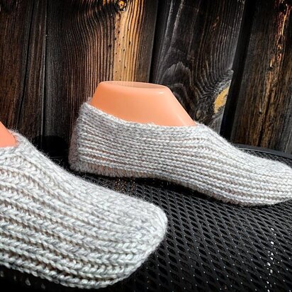 Super Simple Knit Slippers